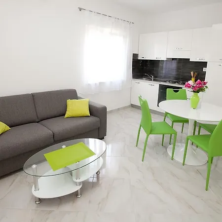 Apartments Mtv With Privatne Parking Zadar Exterior photo