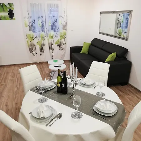 Apartments Mtv With Privatne Parking Zadar Exterior photo