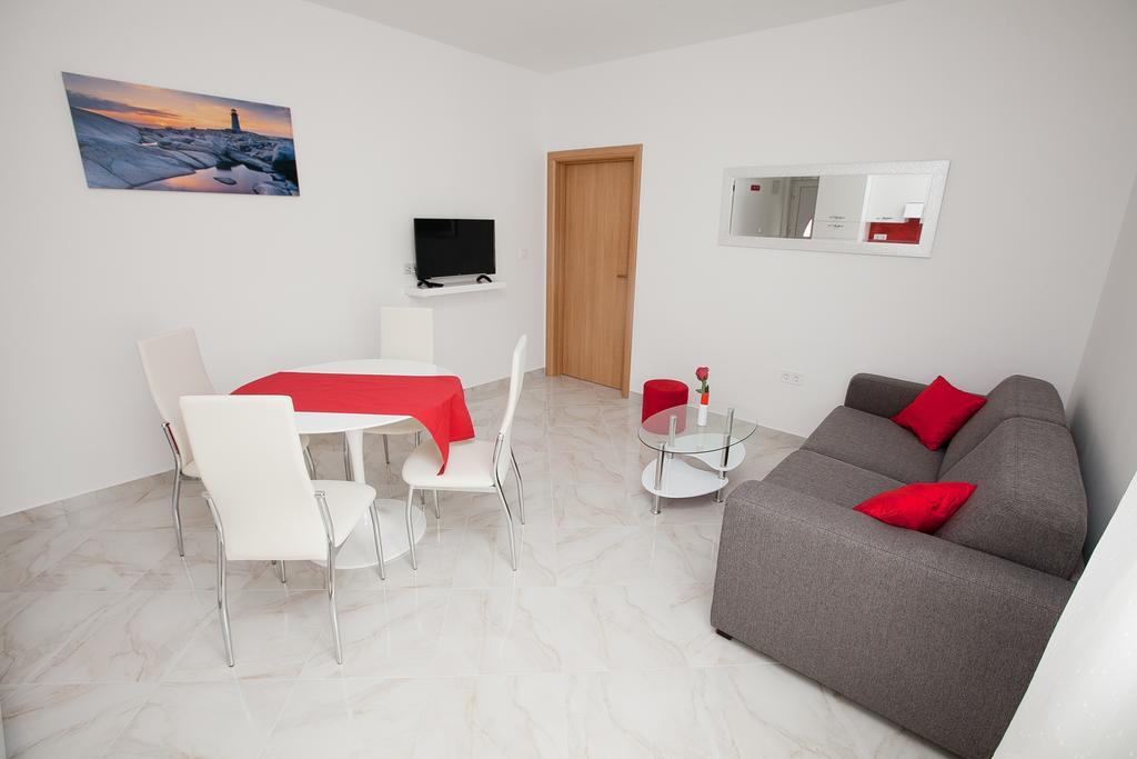 Apartment Mtv With Privatne Parking *