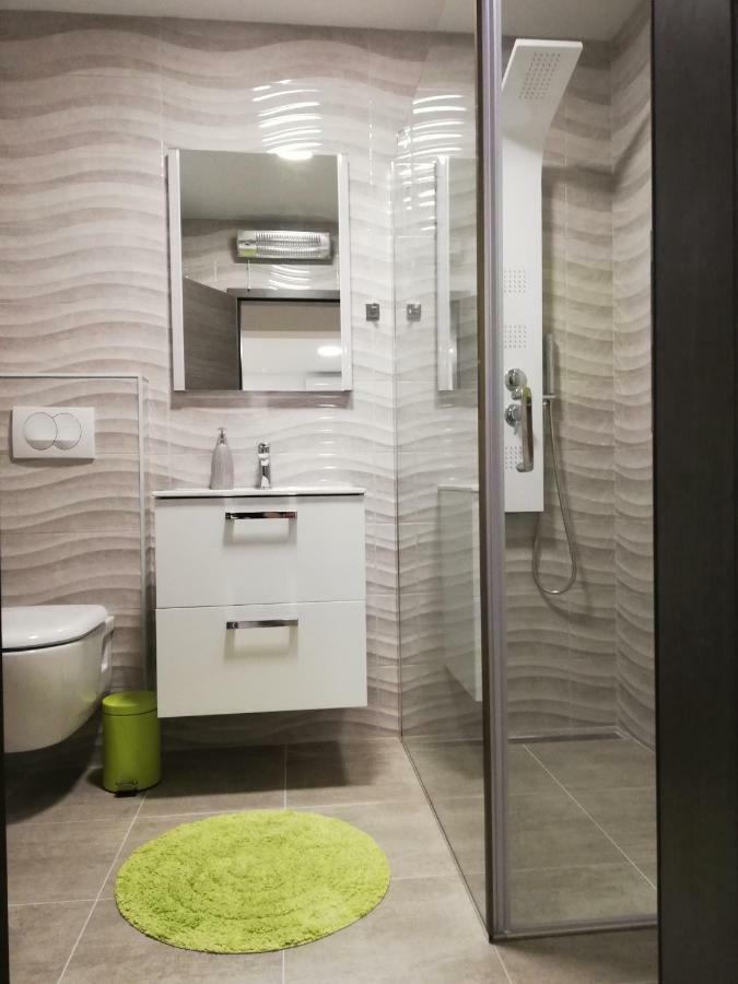 Apartment Mtv With Privatne Parking Zadar