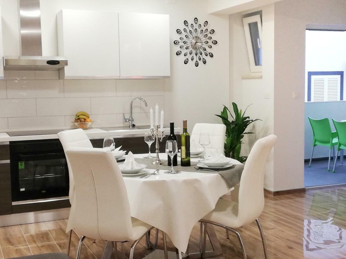 Mtv With Privatne Parking Apartment *